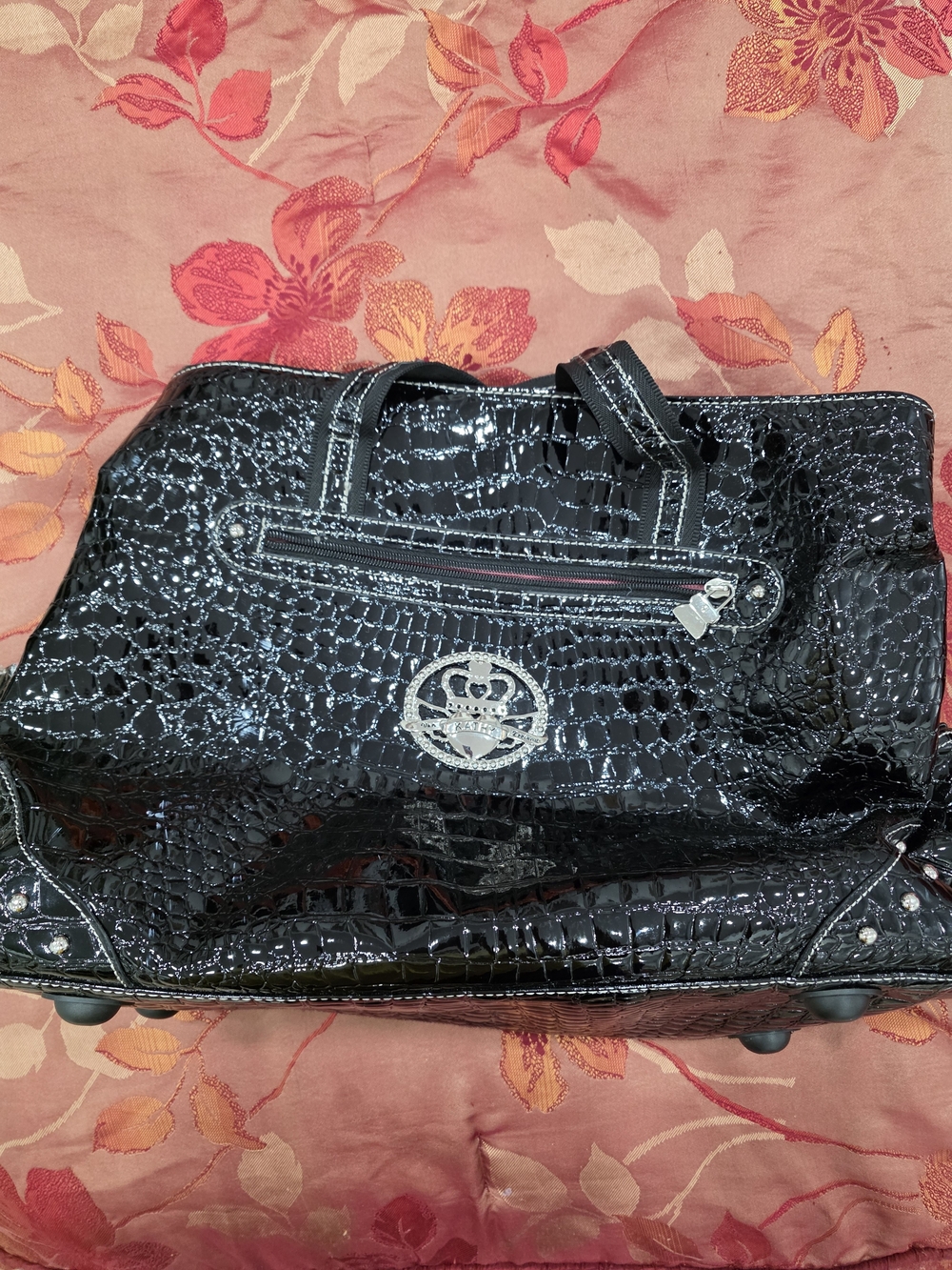 Kathy Van Zeeland Black Croc Patent 16" Dowel Travel Bag Overnight Tote EUCItem